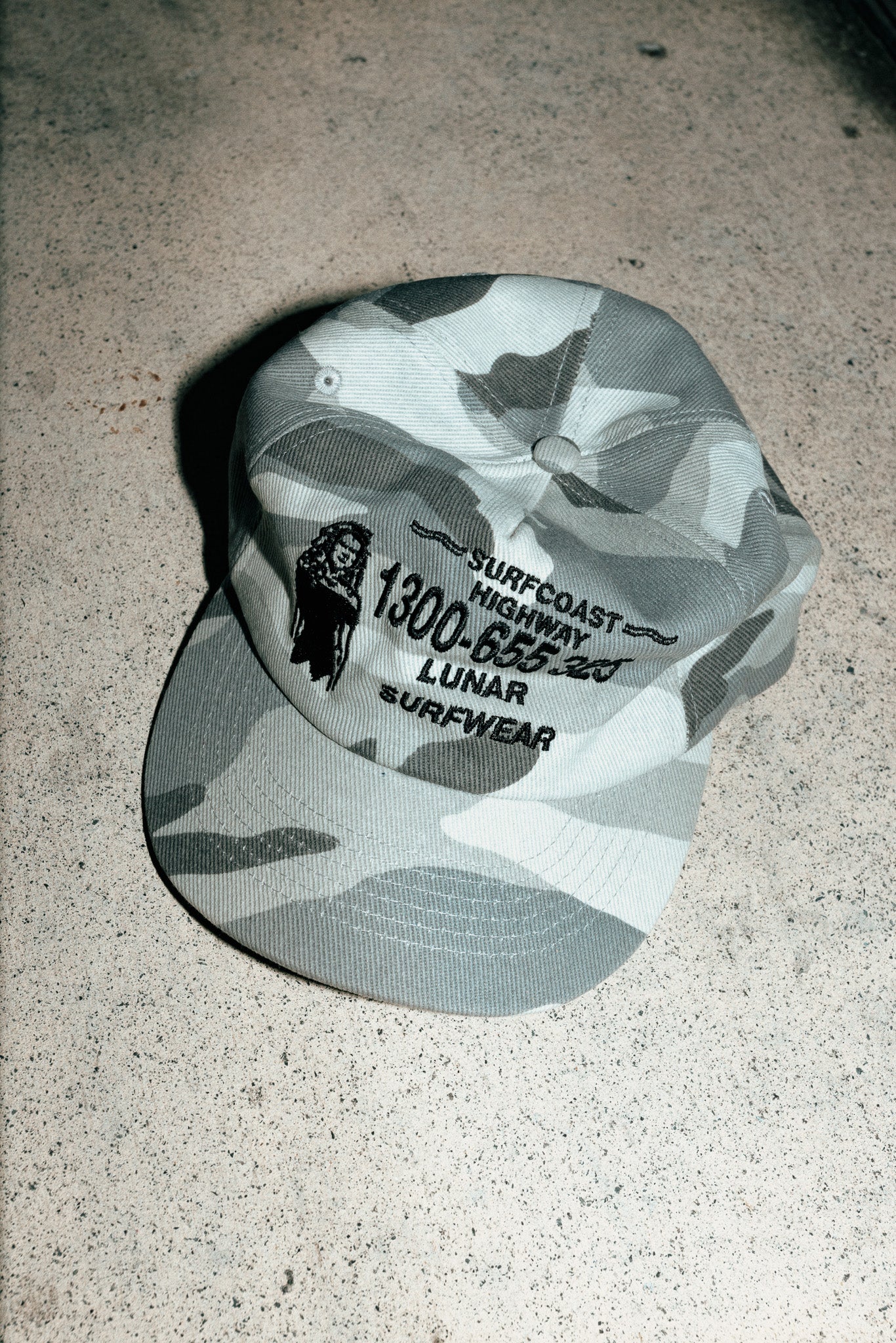 SURF COAST HOTLINE CAMO 5 PANEL